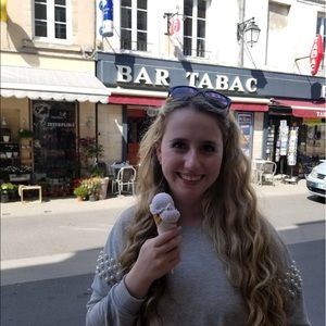 Meet your Posher, Lesa